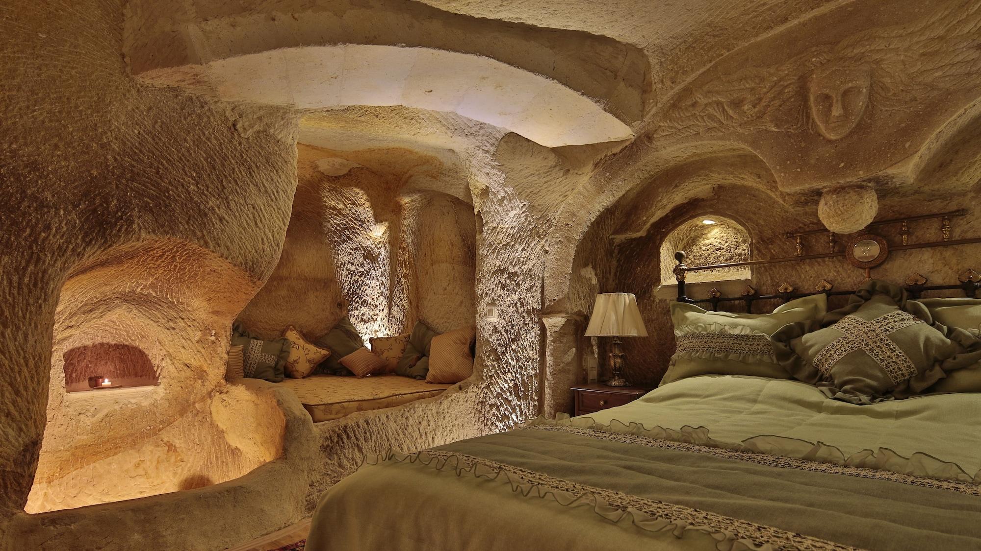 Golden Cave Suites Ürgüp Ngoại thất bức ảnh