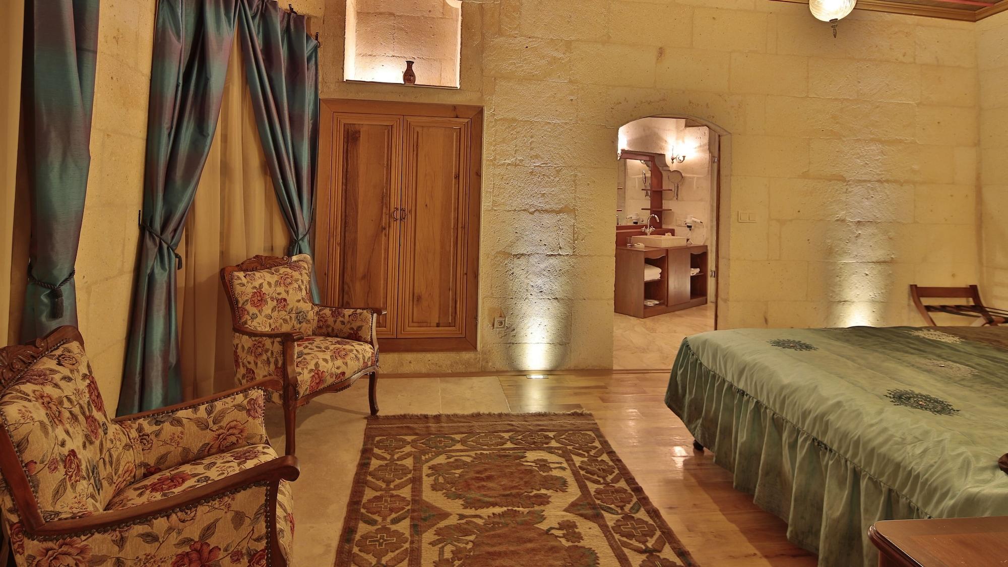 Golden Cave Suites Ürgüp Ngoại thất bức ảnh