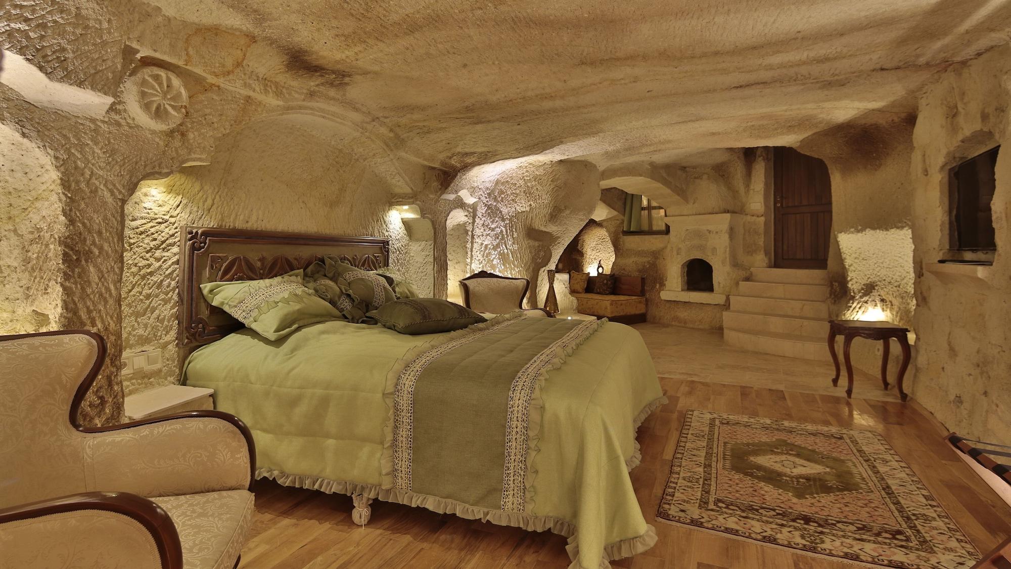Golden Cave Suites Ürgüp Ngoại thất bức ảnh
