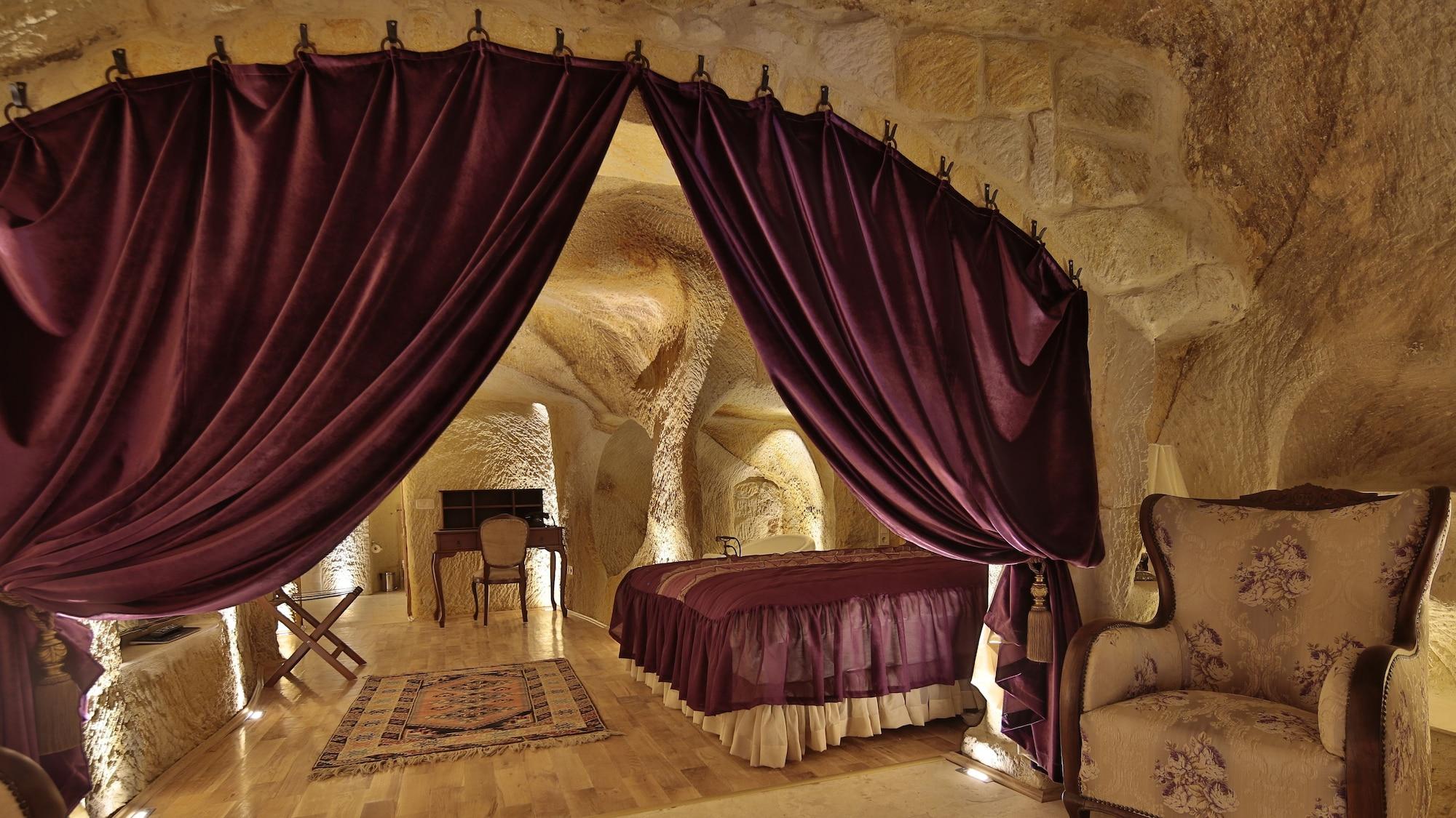 Golden Cave Suites Ürgüp Ngoại thất bức ảnh