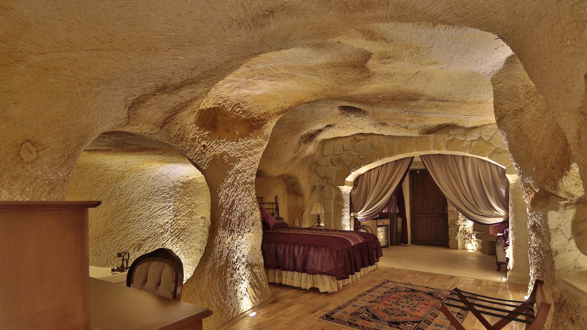 Golden Cave Suites Ürgüp Ngoại thất bức ảnh